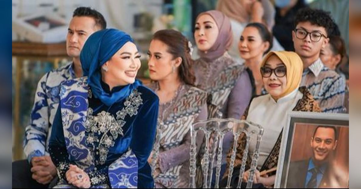 Potret Adu Gaya Reza Artamevia VS Angelina Sondakh di Lamaran Aaliyah Massaid