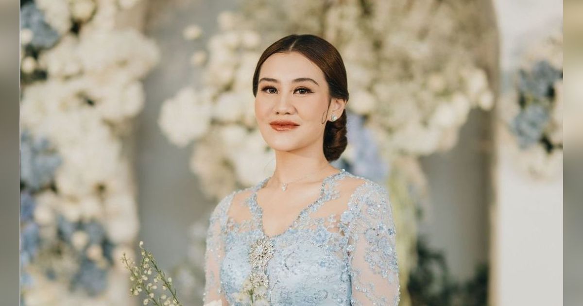 Detail Makeup Soft Glam Aaliyah Massaid  Saat Lamaran, Bisa Jadi Inspirasi Nih!