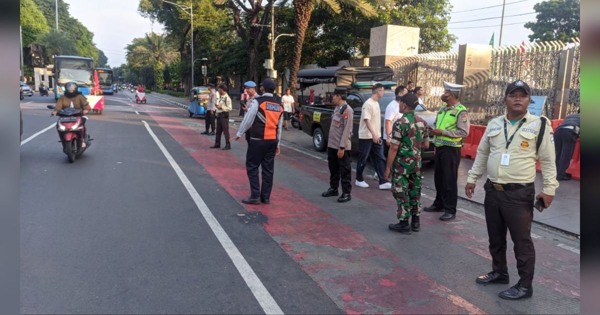 Polisi Kantongi Identitas Jukir Liar yang Patok Tarif Rp300 Ribu di Masjid Istiqlal