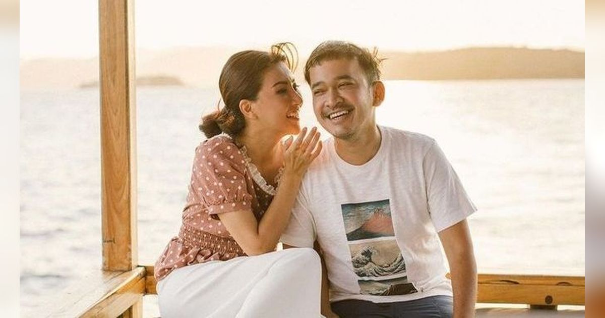Dikabarkan Akan Cabut Gugatan Cerai, Ruben Onsu Terlihat Kompak dengan Sarwendah