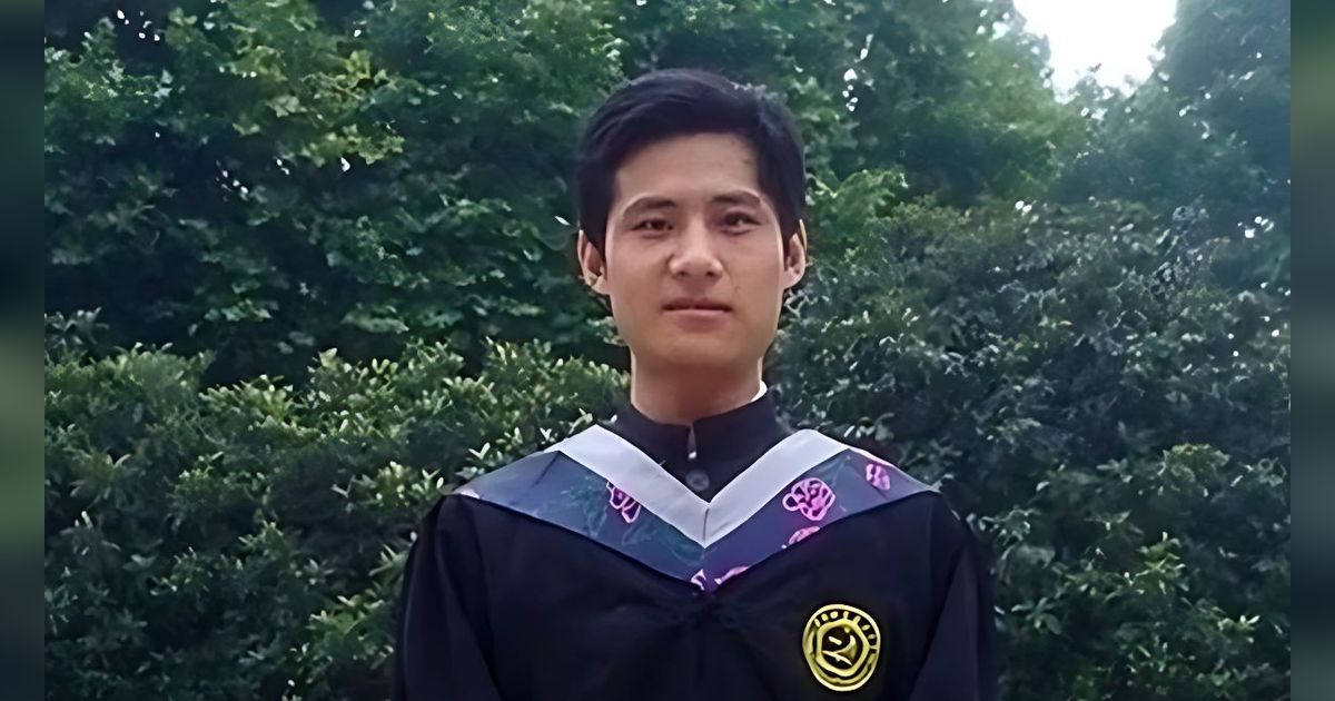 Viral! Kisah Pria Bergelar PhD Lulusan Standford Tak Malu Bekerja Jadi PNS di Desa