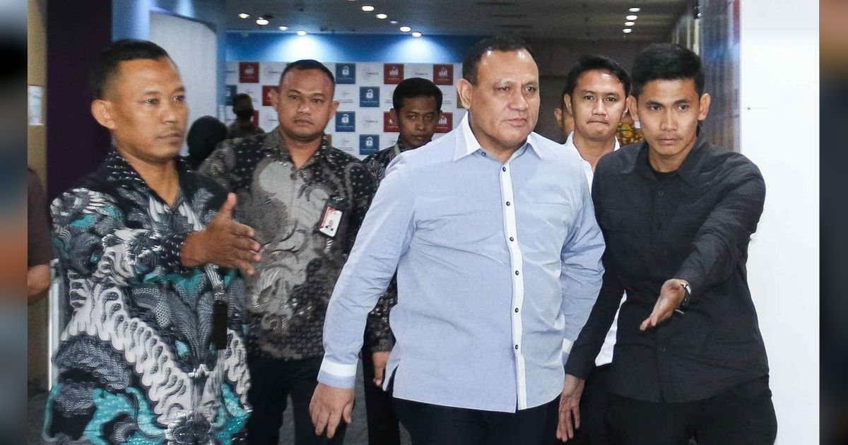 Kuasa Hukum Pastikan Firli Bahuri di Jakarta: Masih Olahraga Bulutangkis & Ikut Pengajian