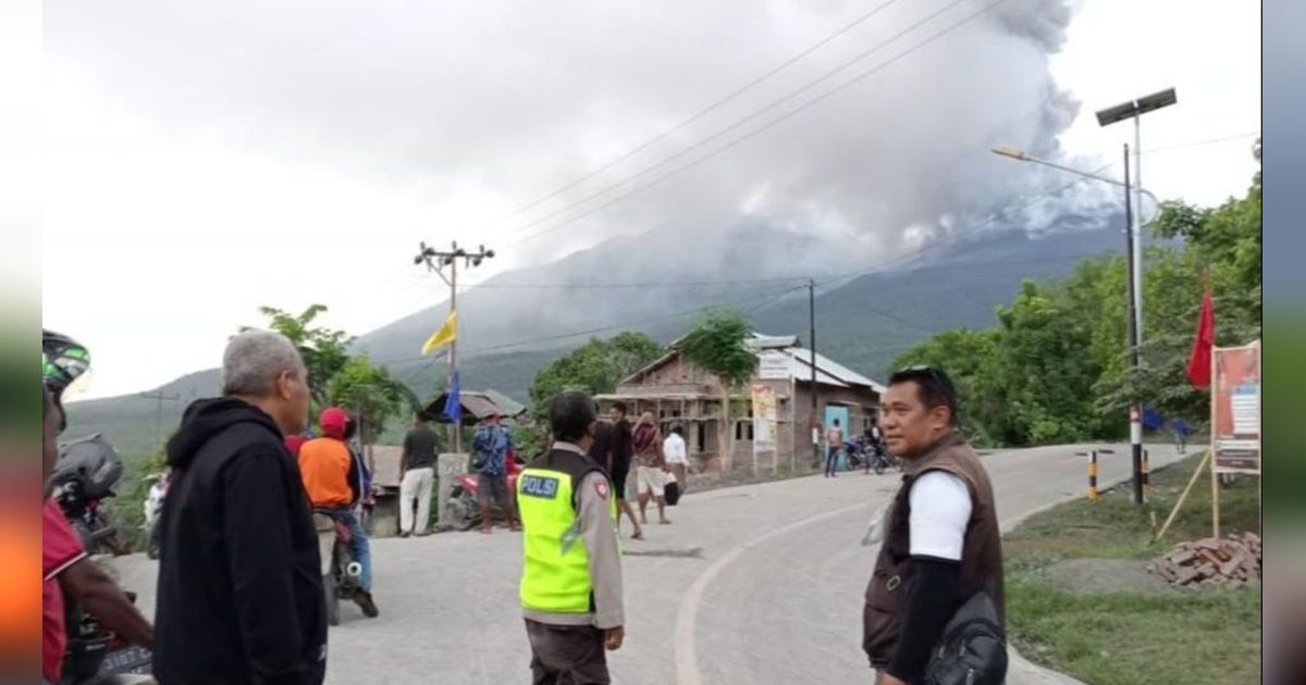 Status Siaga, Gunung Lewotobi Laki-Laki Erupsi Selama 13 Menit