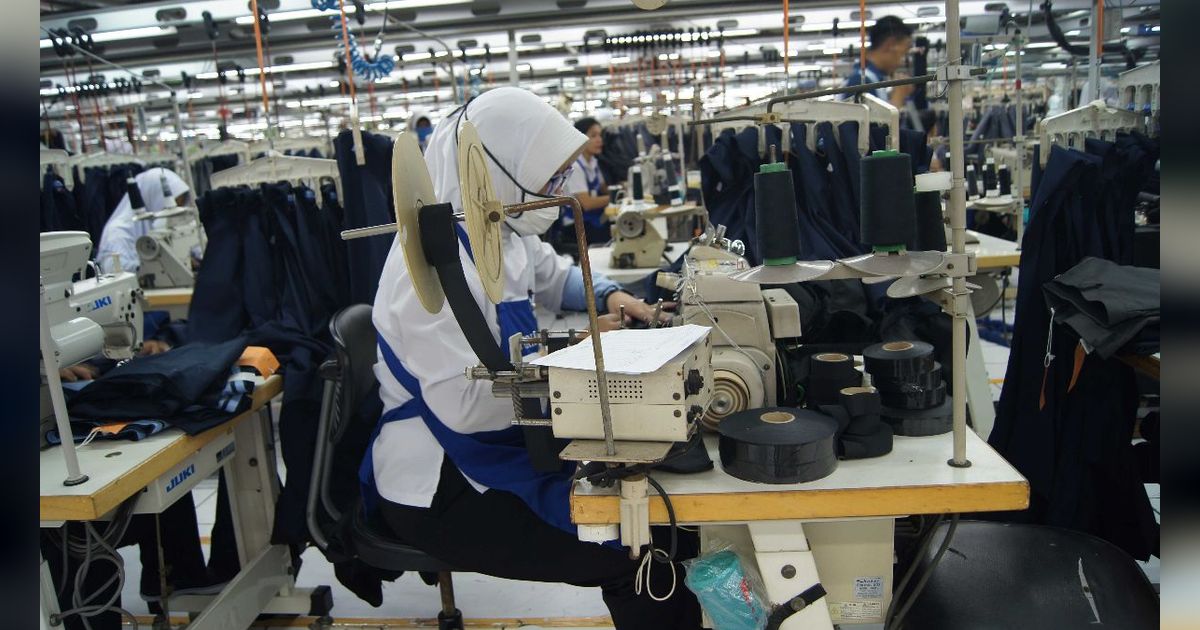 Jokowi Perintahkan Pembatasan Impor, Asosiasi Tekstil: Bentuk Keberpihakan Pemerintah Terhadap Produk Dalam Negeri