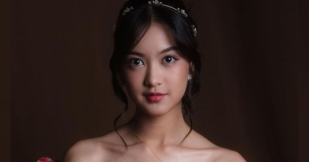 7 Potret Cantik Greesel JKT48 yang Baru Saja Lulus SMA, Jadi Salah Satu Siswa Terbaik