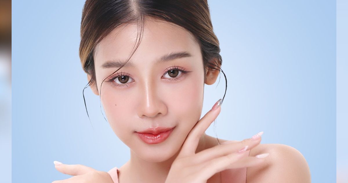 Makeup Mata Natural Bisa Tetap Menonjol dengan Cara Ini