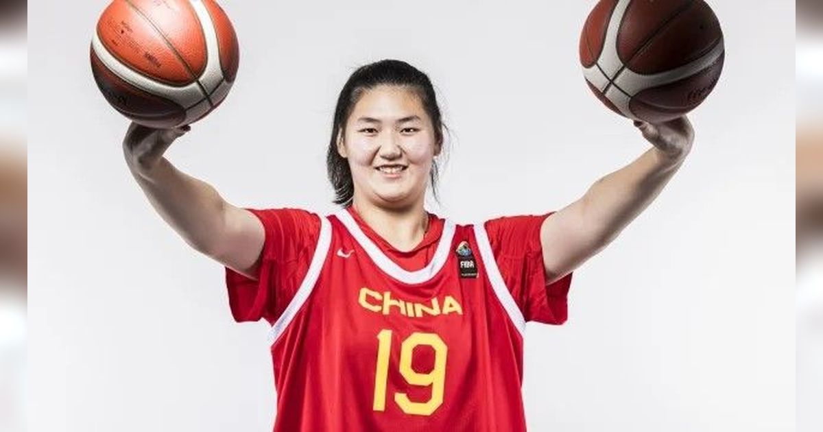 Sosok Zhang Ziyu, Pebasket China Setinggi 2,2 Meter yang Bermain Lawan Tim Indonesia