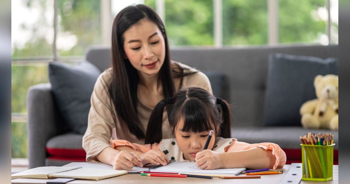 Studi Ungkap Gaya Parenting Orangtua Muda di Indonesia Ternyata Sangat Progresif