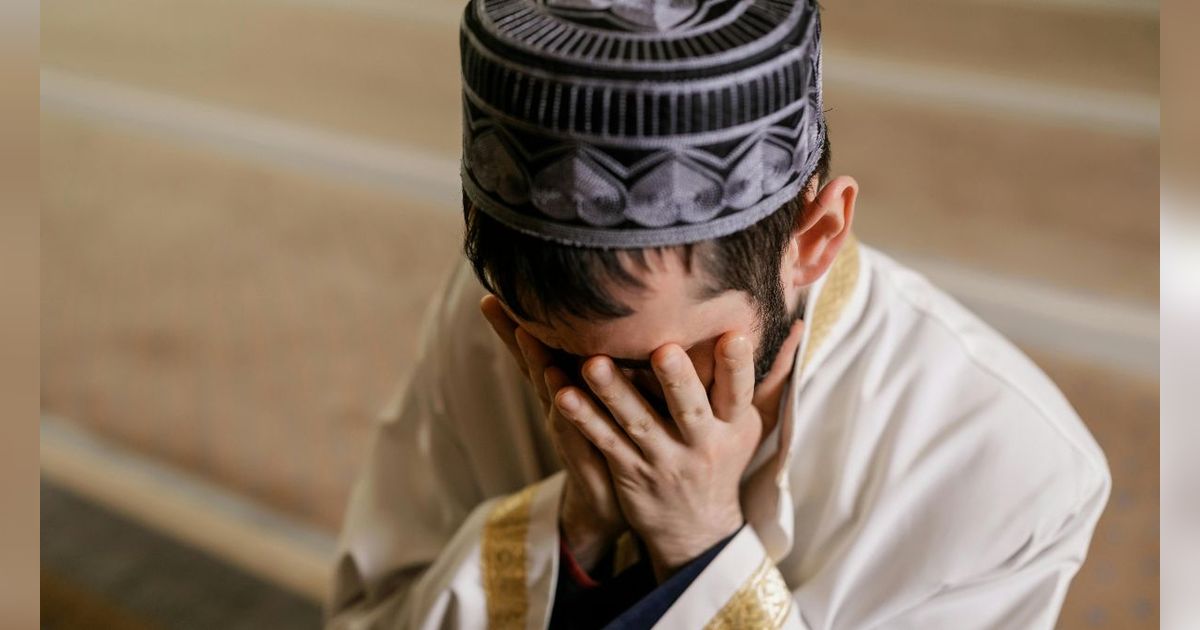 40 Kata-Kata Islami Sedih tentang Dosa yang Penuh Pelajaran, Tunjukkan Penyesalan dan Menggugah Hati untuk Bertobat