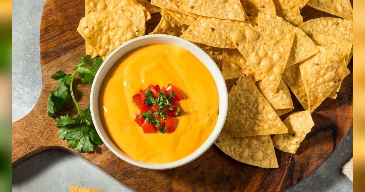 Resep Saus Cheesy & Spicy untuk Cocolan Keripik, Rasanya Mantap!