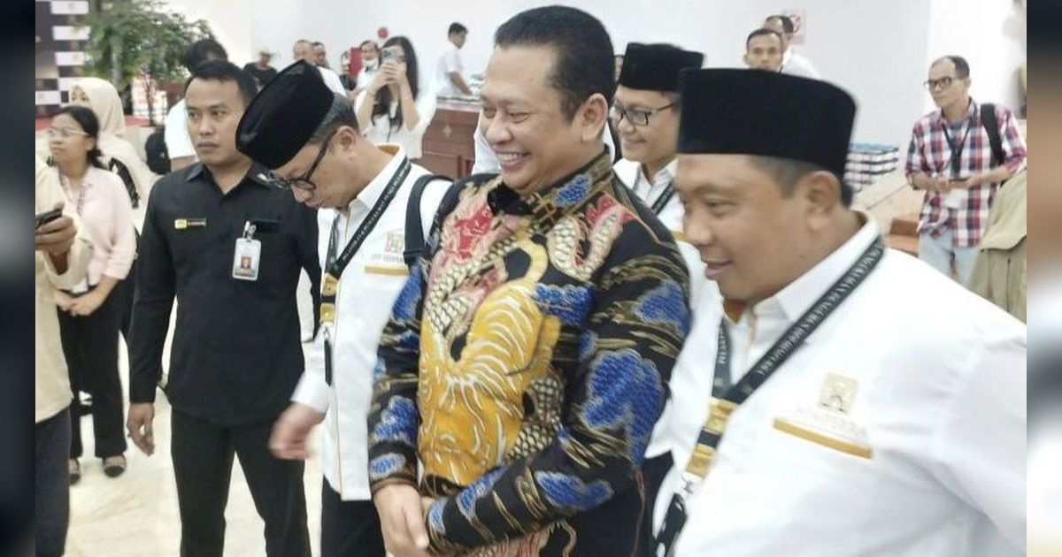 Pimpinan MPR Temui Jokowi di Istana