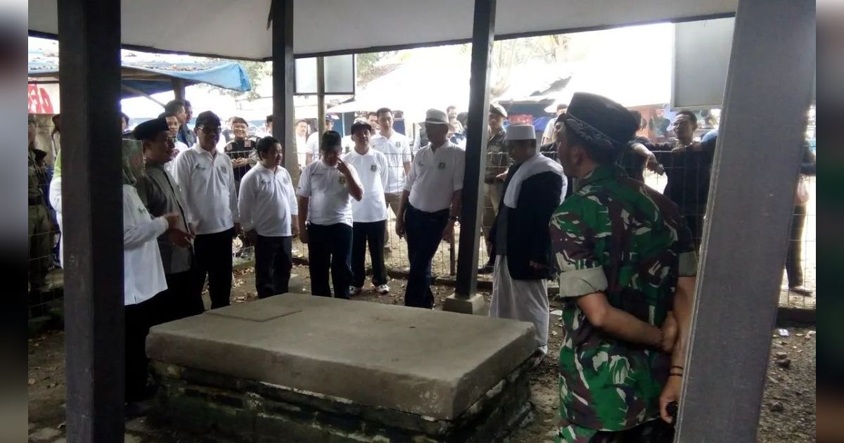 Melihat Watu Gilang, Batu Bersejarah Tempat Penobatan Raja Banten yang Penuh Misteri