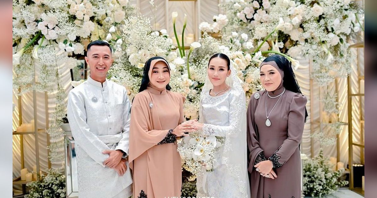 Ayu Ting Ting Dikabarkan Batal Nikah, Ibu Muhammad Fardhana Singgung Soal Etika Ikut Campur Masalah Orang Lain