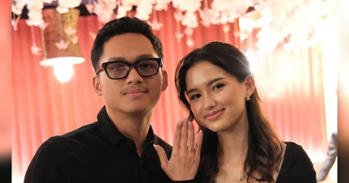 Azriel Resmi Lamar Sarah Menzel di Depan Keluarga Besar, Anang Hermansyah: Tinggal Apa Katanya Anak, Masa Bapaknya Maksa
