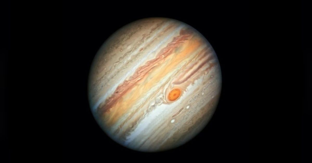 Teleskop Binokular Besar Tangkap Detail Menakjubkan dari Aktivitas Vulkanik Jupiter