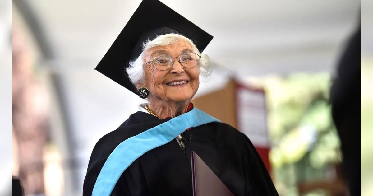83 Tahun Tinggalkan Kuliah, Nenek Usia 105 Tahun Akhirnya Lulus S2 Stanford