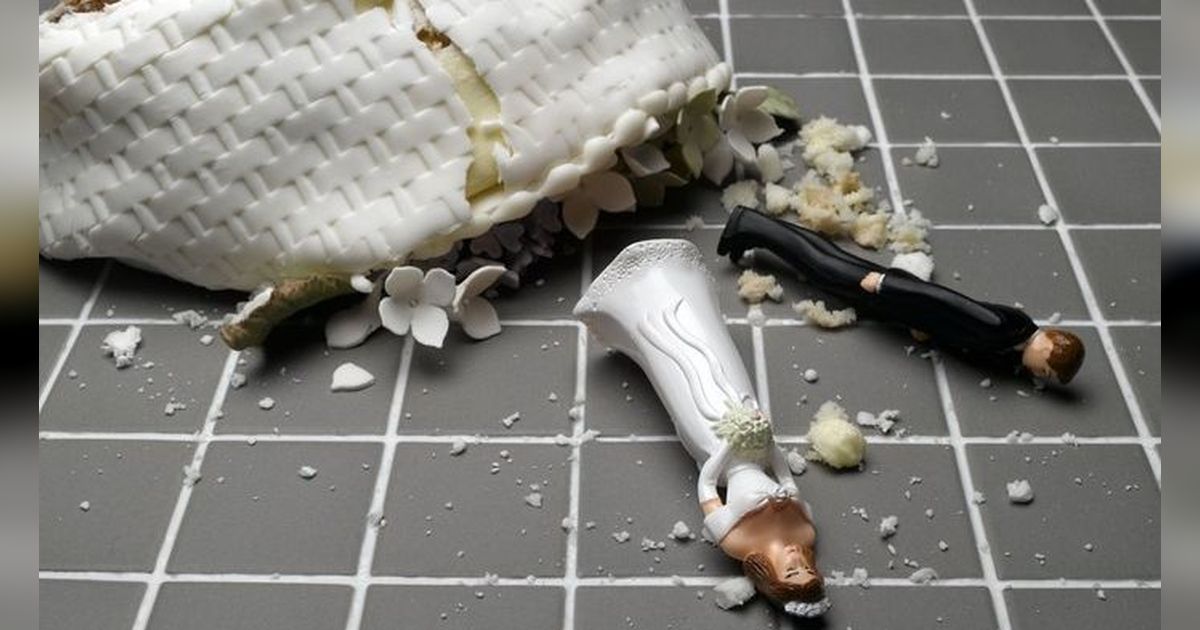 Wanita Batalkan Pernikahan H-1 Usai Tahu Calon Suami Masih Dimandikan Ibunya
