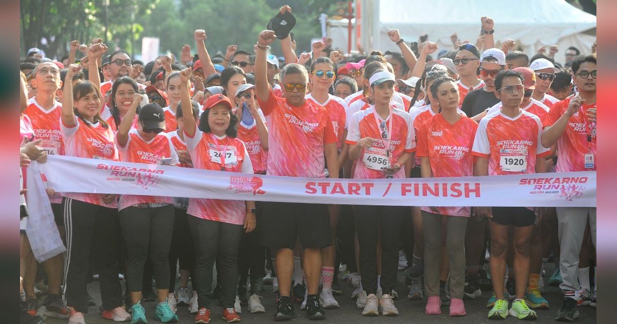 FOTO: Ribuan Orang Meriahkan Soekarno Run di GBK, Ada Ganjar hingga Sekjen PDIP