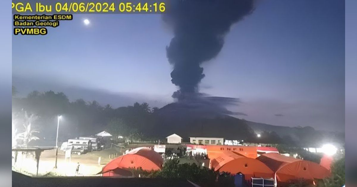 Erupsi Gunung Ibu, Abu Membumbung Setinggi 5.000 Meter