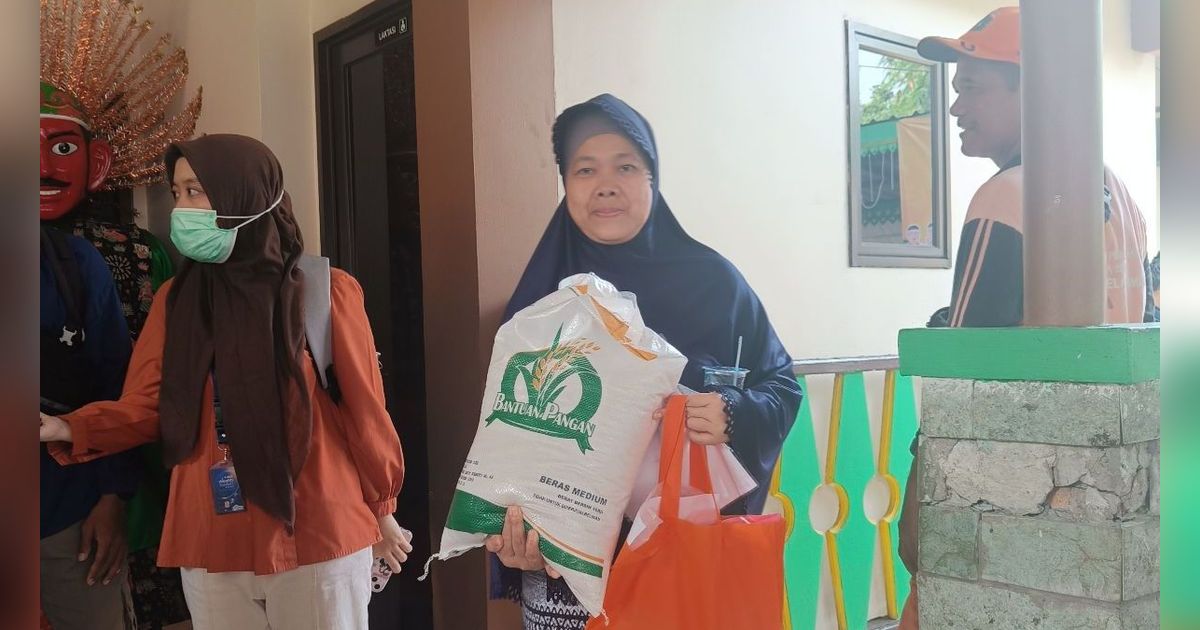 Jokowi Putuskan Program Bantuan Pangan Beras Lanjut hingga Akhir 2024
