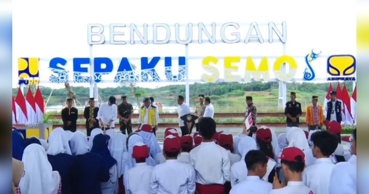 Jokowi Resmikan Bendungan Sumber Air Minum di IKN, Telan Dana Rp836 Miliar