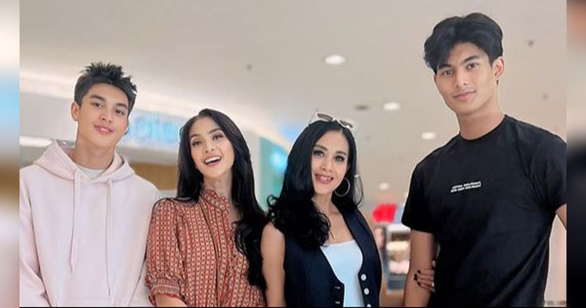Potret Adu Gaya Maudy Koesnaedi VS Diah Permatasari Saat Hangout Ajak Putra yang Ganteng-Ganteng