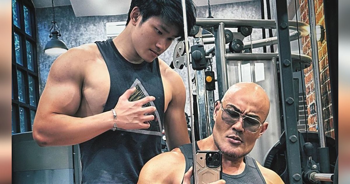 Ultah ke-18, ini Potret Terbaru Azka Anak Deddy Corbuzier yang Makin Ganteng dan Punya Tubuh Kekar