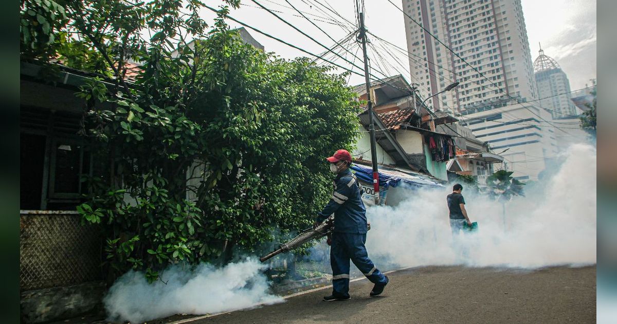 Warga Jaktim Bisa Kena Denda Rp50 Juta Jika Ditemukan Jentik Nyamuk DBD di Rumahnya