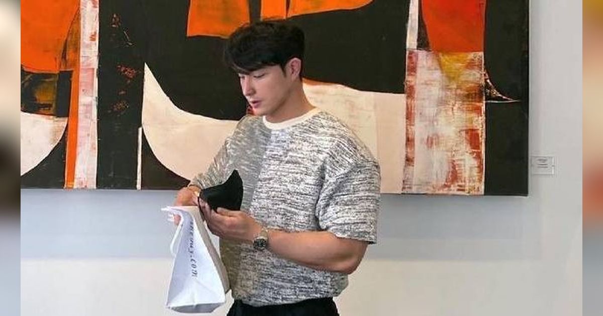Potret Pilot Ganteng dari Korea, Banyak Penggemar yang Ingin Jadi Penumpang