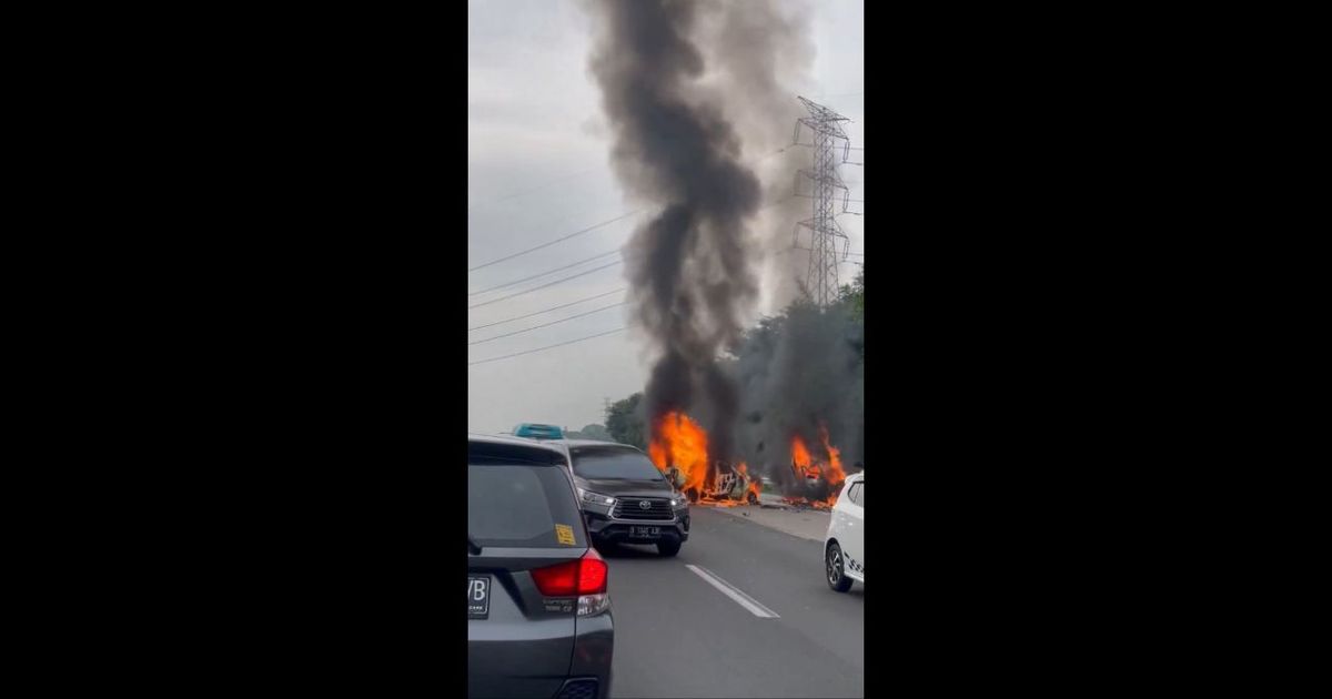 Sopir Gran Max Jadi yang Tewas Jadi Tersangka Kecelakaan Maut di Tol Japek KM 58