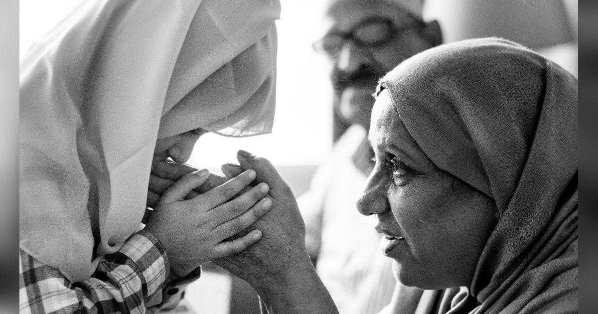 Doa Nabi Ibrahim untuk Kedua Orang Tua yang Penting Diamalkan Sehari-hari dan Caranya Berbakti kepada Mereka Menurut Islam