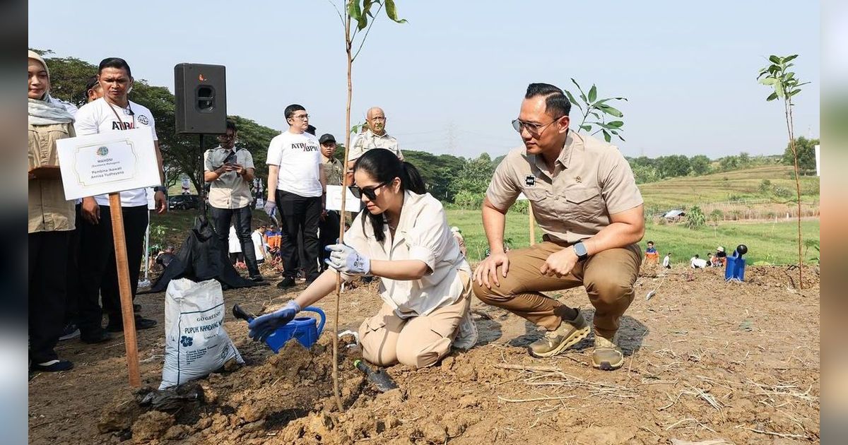 Menteri AHY dan Istri Kece Badai saat Tanam Pohon, Penampilan Keren Ramai Jadi 'Omon-Omon'