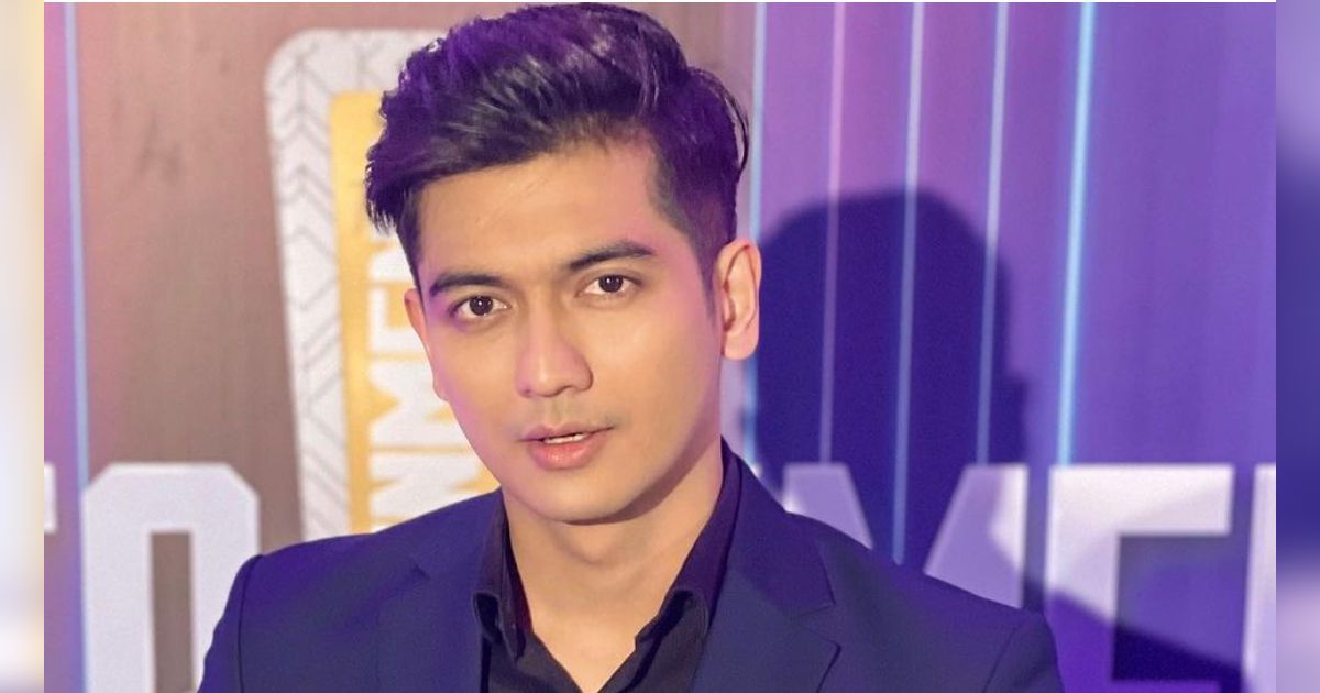 Heboh Beredar Foto Mesra Teuku Ryan Bareng Wanita Cantik Diduga Mantan Kekasihnya