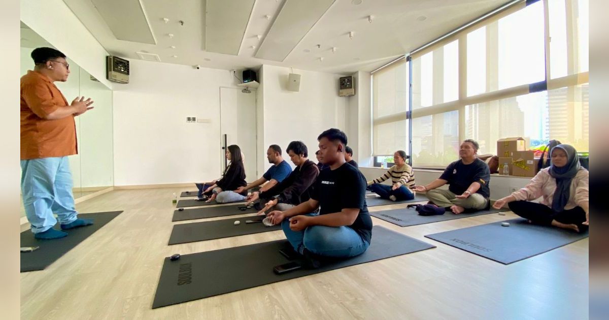 Meditasi Sambil Dengarkan Musik, Aktivitas Menenangkan untuk Healing Akhir Pekan