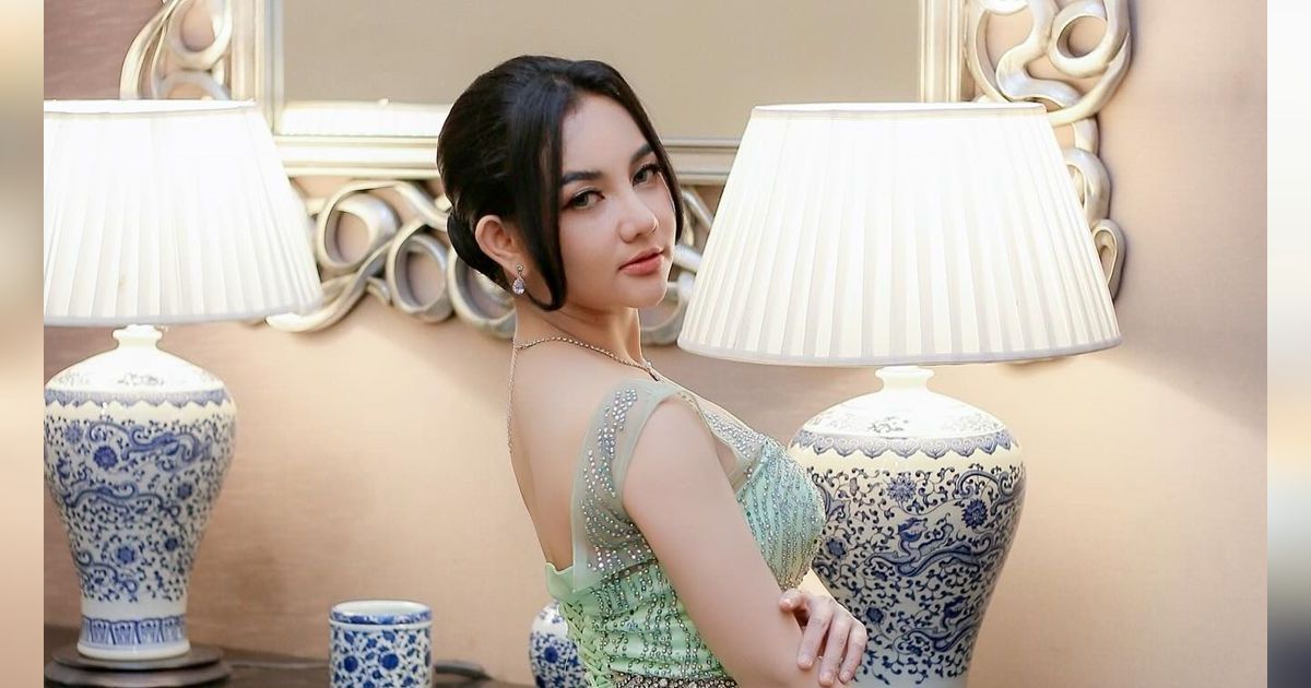 8 Potret Lala Widy Biduan Berparas Cantik Bak Barbie Hidup yang Penampilannya Mulai Jadi Sorotan