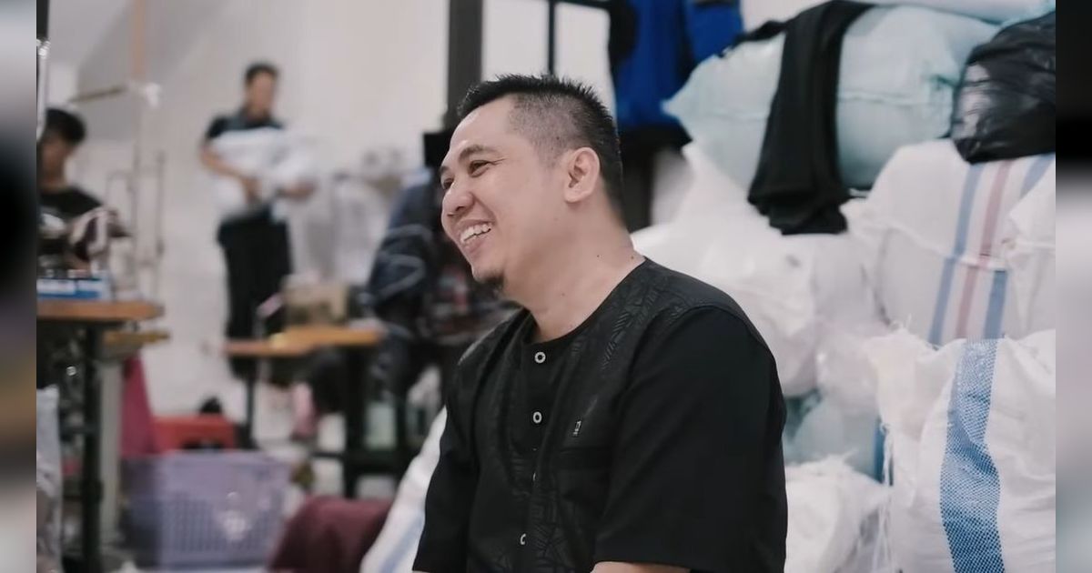 Pria di Tasik Nekat Tinggalkan Gaji Puluhan Juta Rupiah Demi Bisnis Pakaian, Dulu Semuanya Sendiri Kini Punya 50 Karyawan
