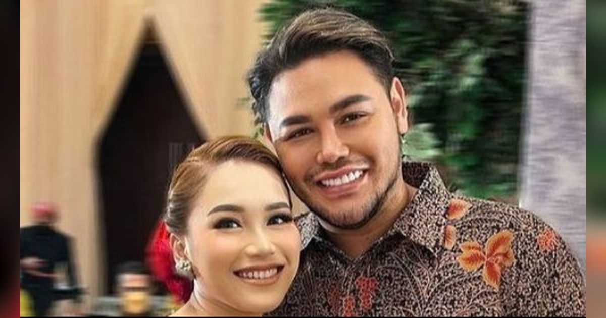 Ayu Ting Ting Dikabarkan Putus dengan Muhammad Fardhana, Ivan Gunawan  Beri Pesan Menyentuh