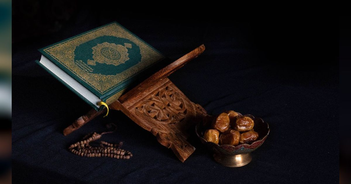 Doa Khotmil Quran Latin dan Artinya, Lengkap dengan Dalil