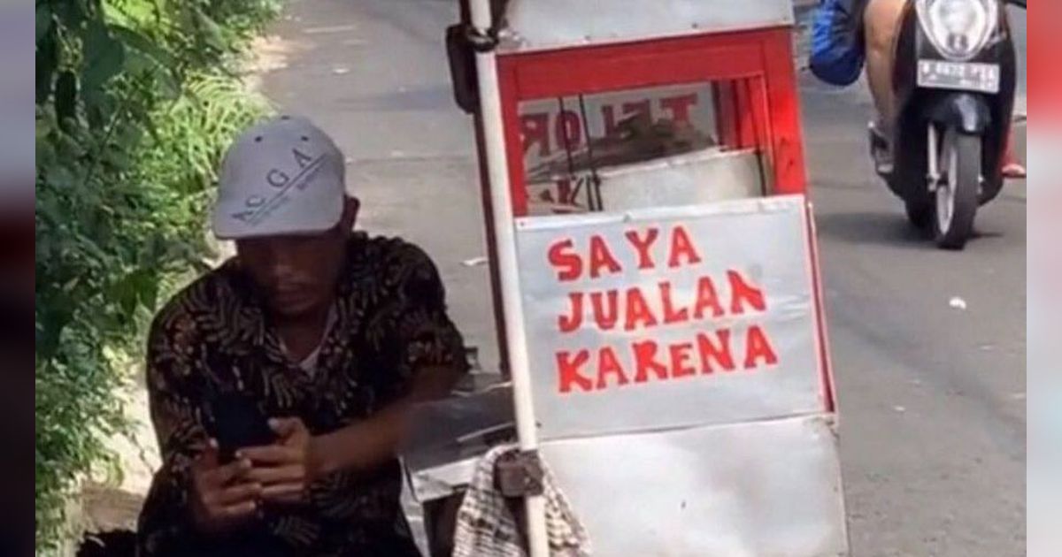 10 Potret Pedagang Kaki Lima yang Bikin Ngakak, Ada Aja Jargonnya!