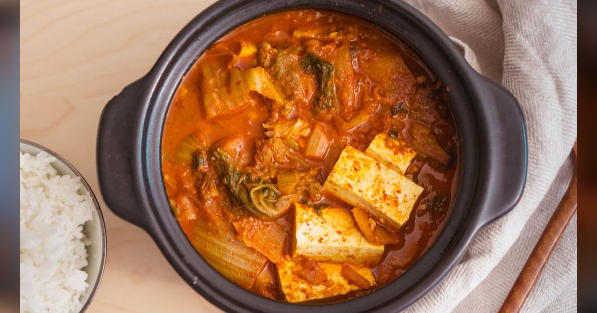 Cara Membuat Kimchi Jiggae Hidangan Sup Khas Korea, Rasanya Dijamin Otentik