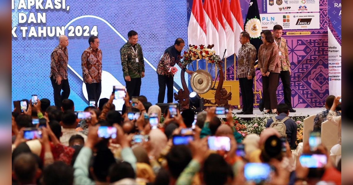 Resmi Buka Rakernas APKASI 2024, Jokowi Sampaikan Terima Kasih kepada Seluruh Bupati