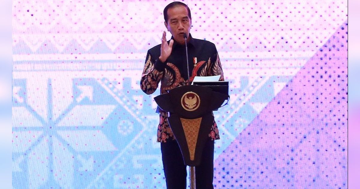 VIDEO: Tegas Presiden Jokowi Sentil Kepala Daerah Soal Turis Kena Pungli Sampai Rp500 Miliar