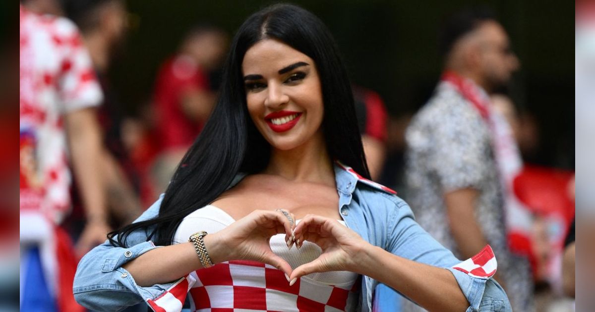 FOTO: Adu Pesona Suporter Cantik di Euro 2024 dan Copa America 2024