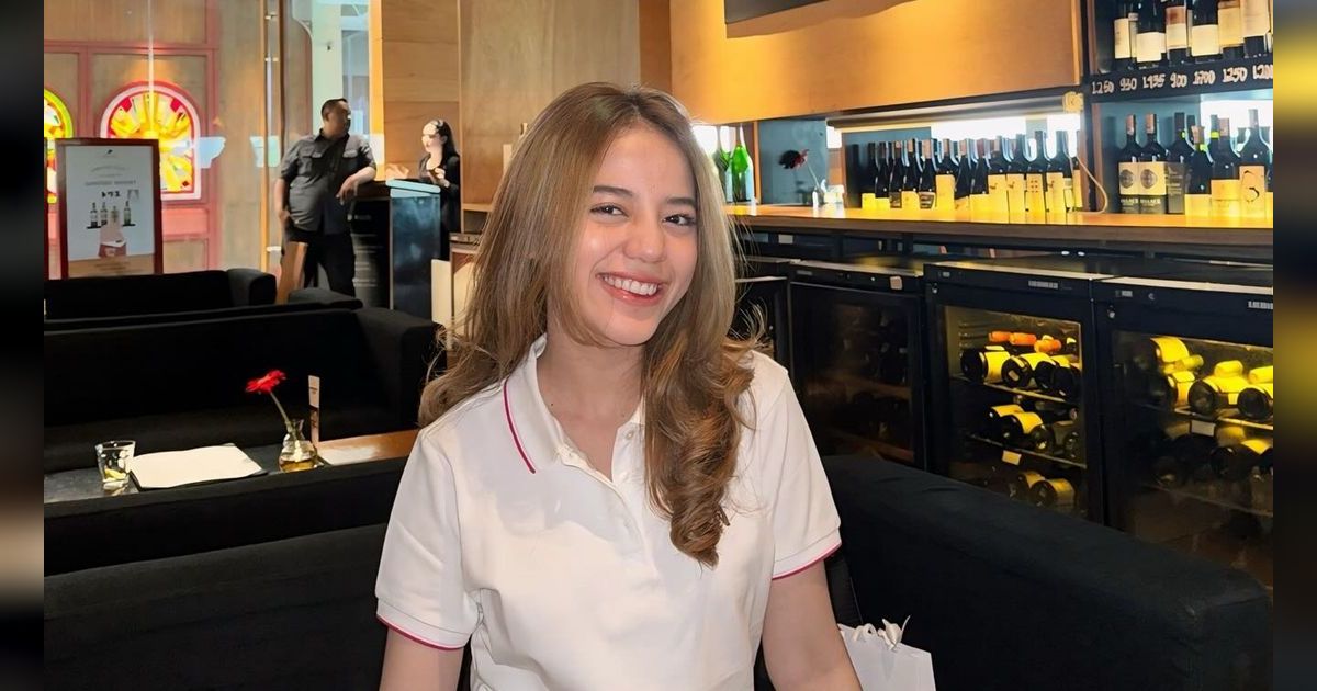 Bakal Nyalon DPRD, 8 Potret Sri Antika Selebgram yang Ditangkap Polisi karena Narkoba