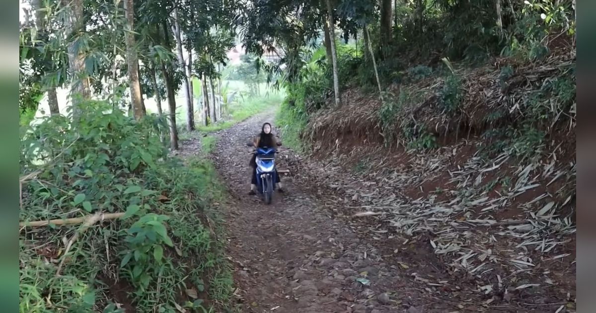 Kondisi Pilu Kampung Asri di Pedalaman Cianjur, Warga Keluhkan Jalan Rusak hingga Susah Listrik