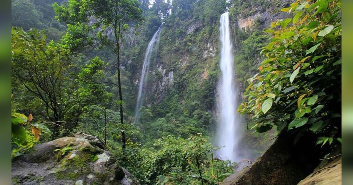 Hadirkan Sensasi Kabut Eksotis, Curug Cileat Subang Dijamin Sembuhkan Hati yang Kusut