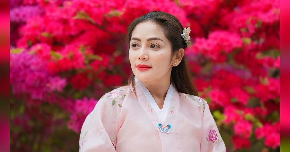 8 Potret Terbaru Pedangdut Kristina usai Jalani Oplas Mata & Hidung, Penampilannya Langsung Jadi Sorotan