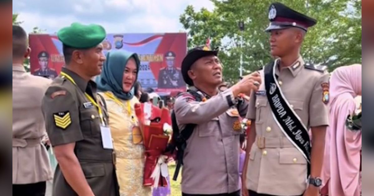 Ayah TNI Datang ke Acara Pelantikan Putranya, Dapat Nasehat dari Senior ‘Jangan Kau Aneh-aneh’