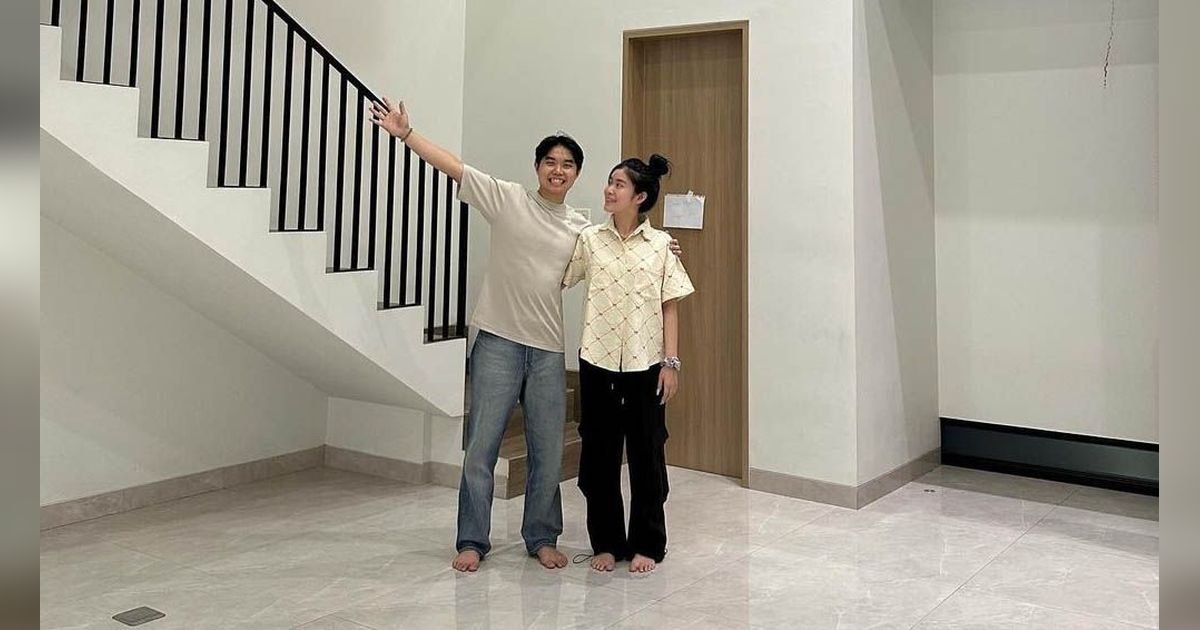 10 Potret Rumah Baru Juan dan Eve, dari Luarnya Mewah pas Masuk...