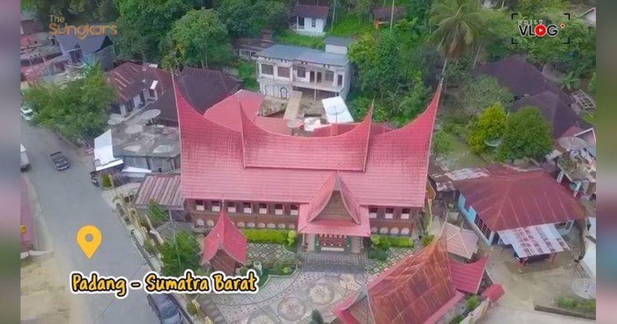 10 Potret Rumah Nenek Artis di Kampung, Milik Oma Salshabilla Adriani Bak Kerajaan Zaman Belanda